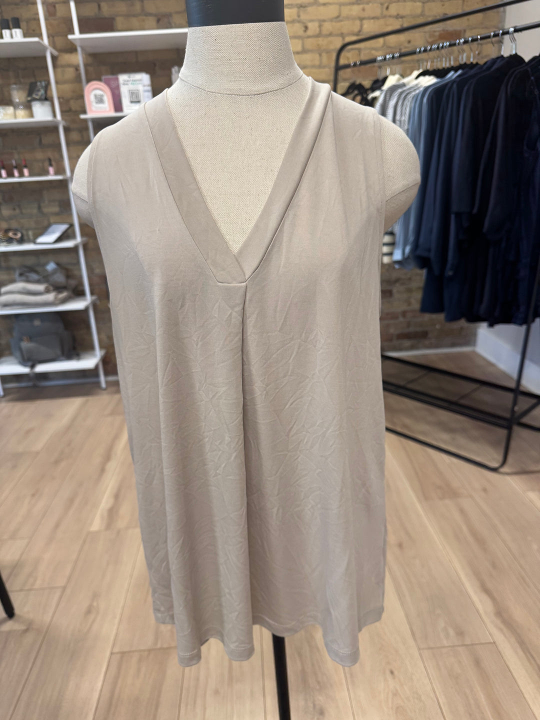 Double Zero Top in Dove Grey